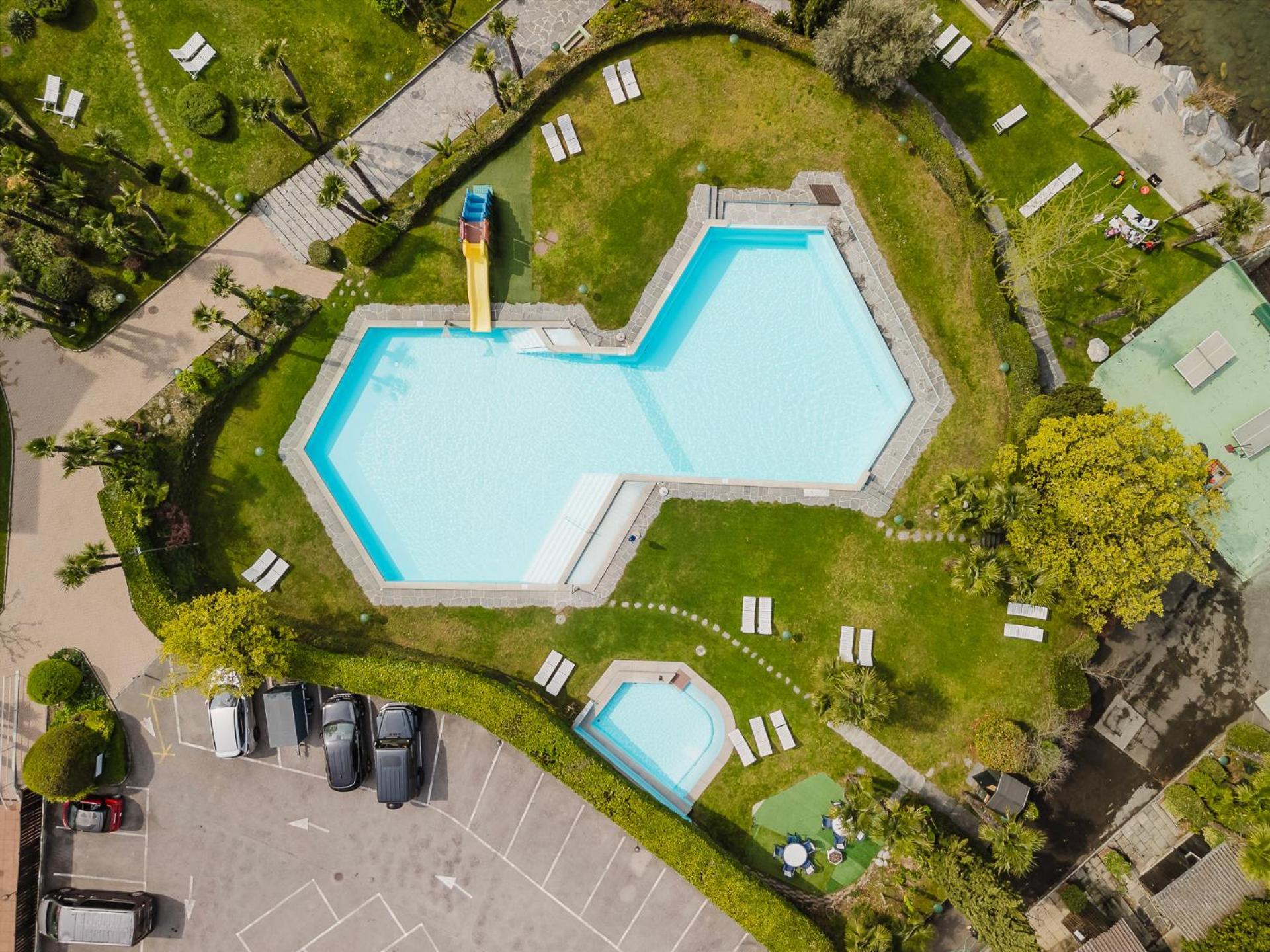 Luganersee, Pool, Strand, Parkplatz, Suite 204 ビッソーネ エクステリア 写真